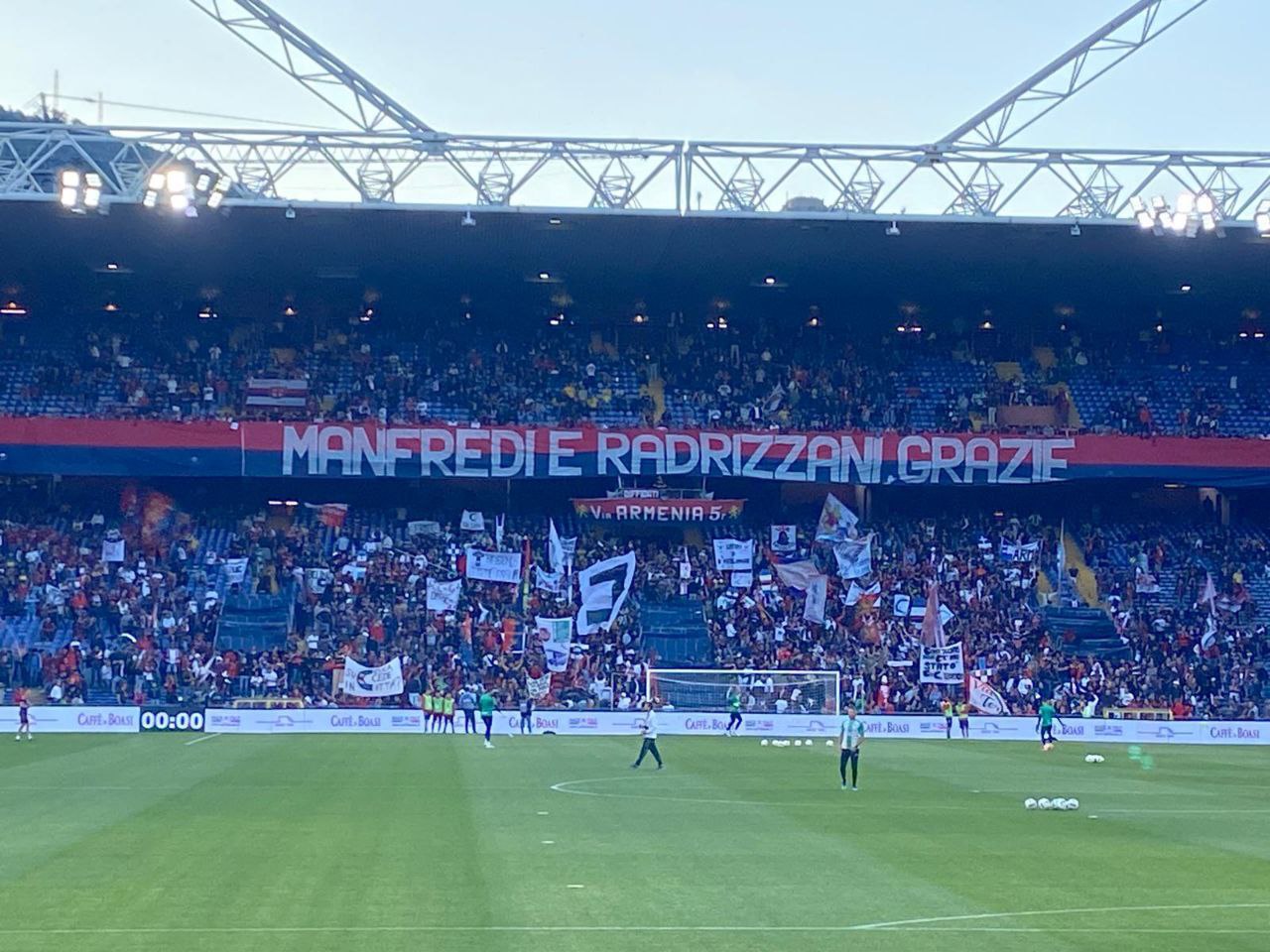 Ultras, sei mesi dopo, di nuovo: sabato rovente a Genova. Non tifo, ma delinquenza