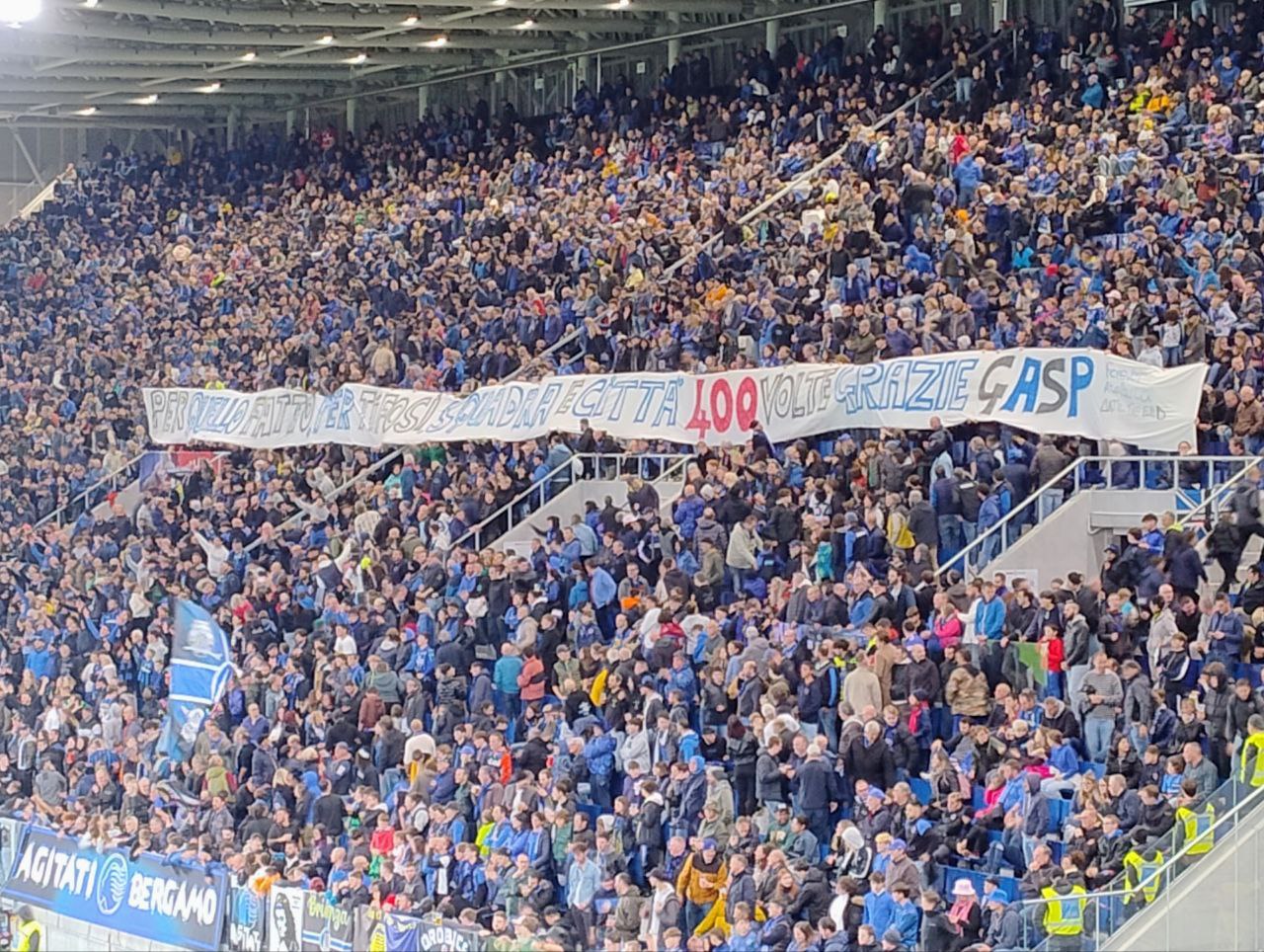 Gasperini: contro il Genoa le 400 con l’Atalanta. Il tributo dei tifosi a una storia meravigliosa