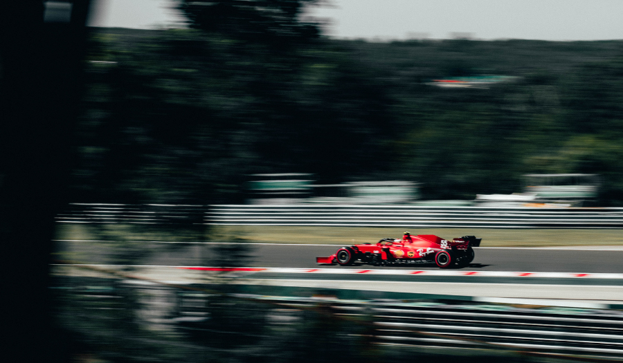 F1, Monza: super Max batte le McLaren, Ferrari giù dal podio