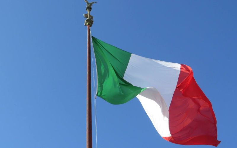 Conte ai saluti: nel suo futuro ci sarebbe la Nazionale